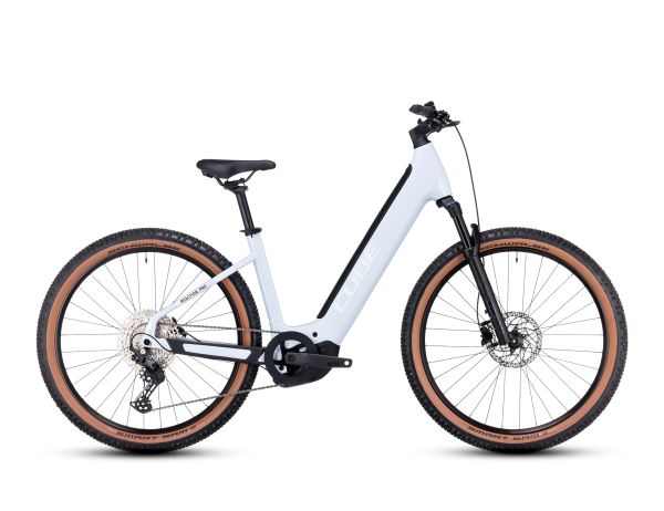 Cube Reaction Hybrid Pro 750 - flashwhite´n´black